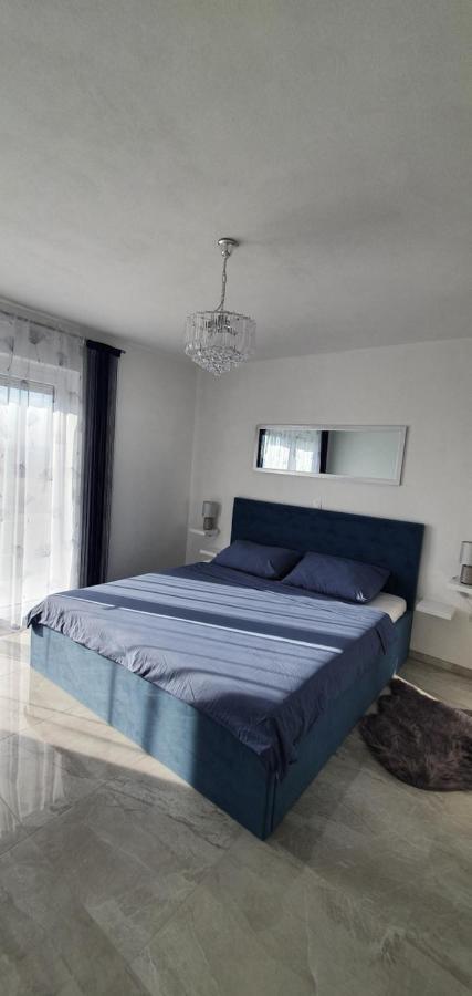 Apartmani Naomi&Leo Сень Екстер'єр фото