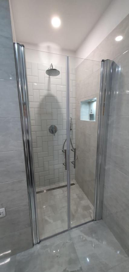 Apartmani Naomi&Leo Сень Екстер'єр фото